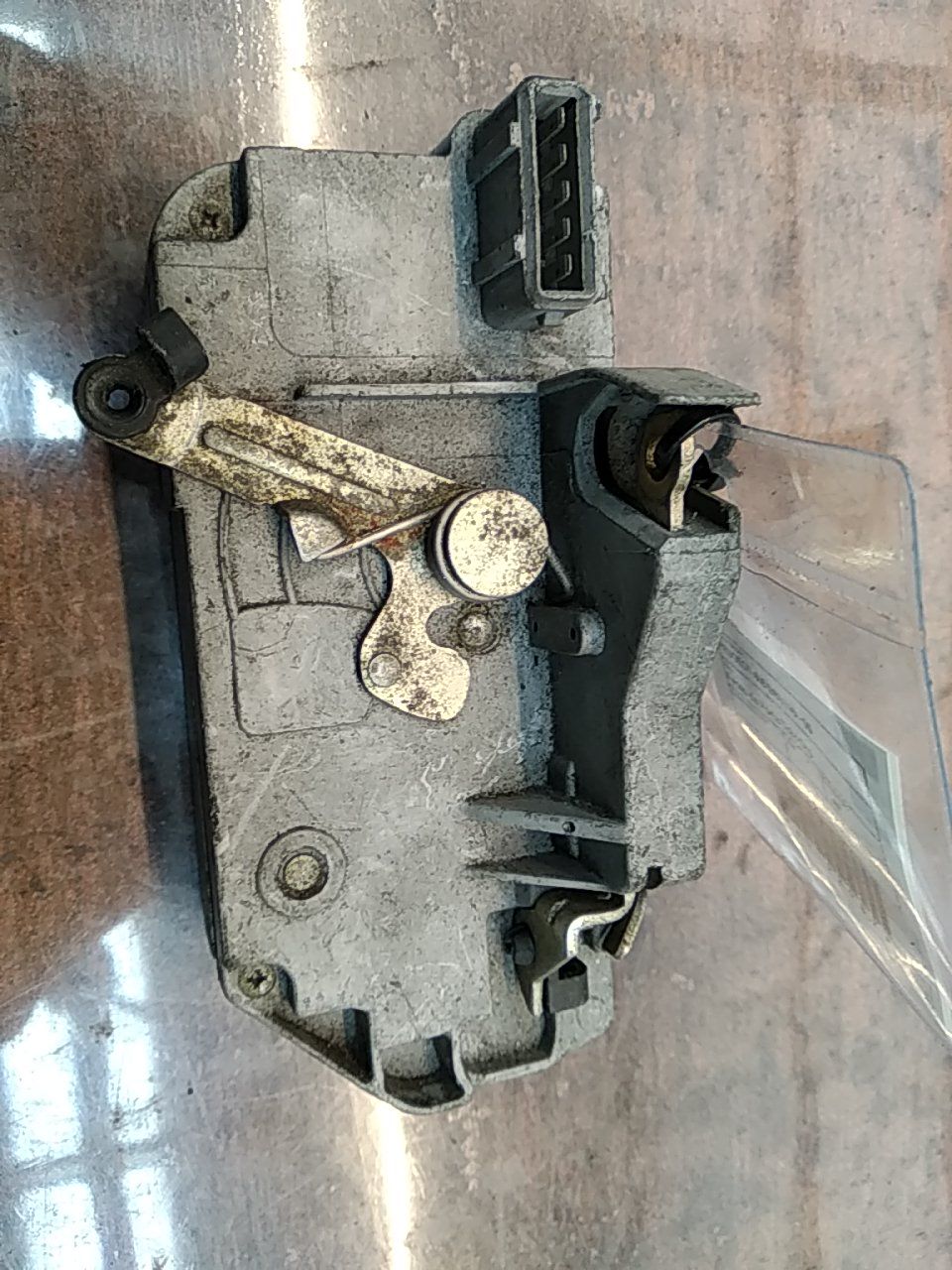 Rear right lock PEUGEOT 406 (8B) | 95 - 05 Imagem-1