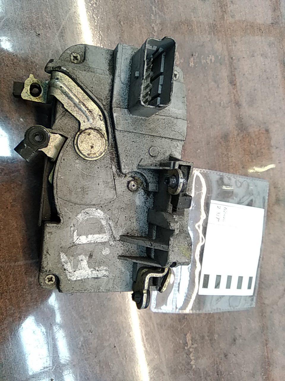 Front right lock PEUGEOT 406 (8B) | 95 - 05 Imagem-1