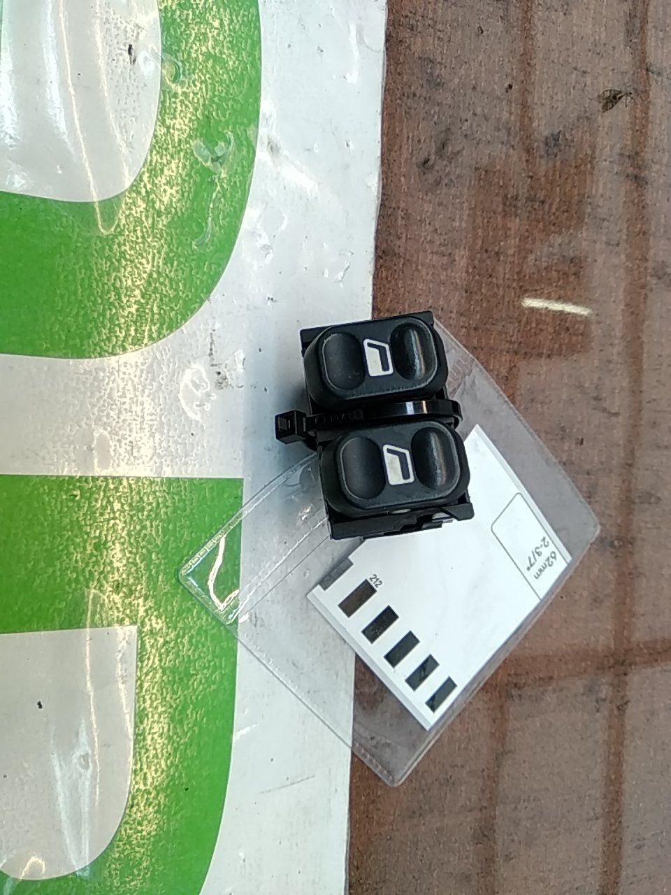 Left front window switch PEUGEOT 406 (8B) | 95 - 05