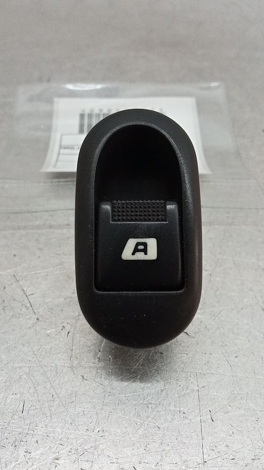 Interruptores dos Vidros Frt Esq (20395061).