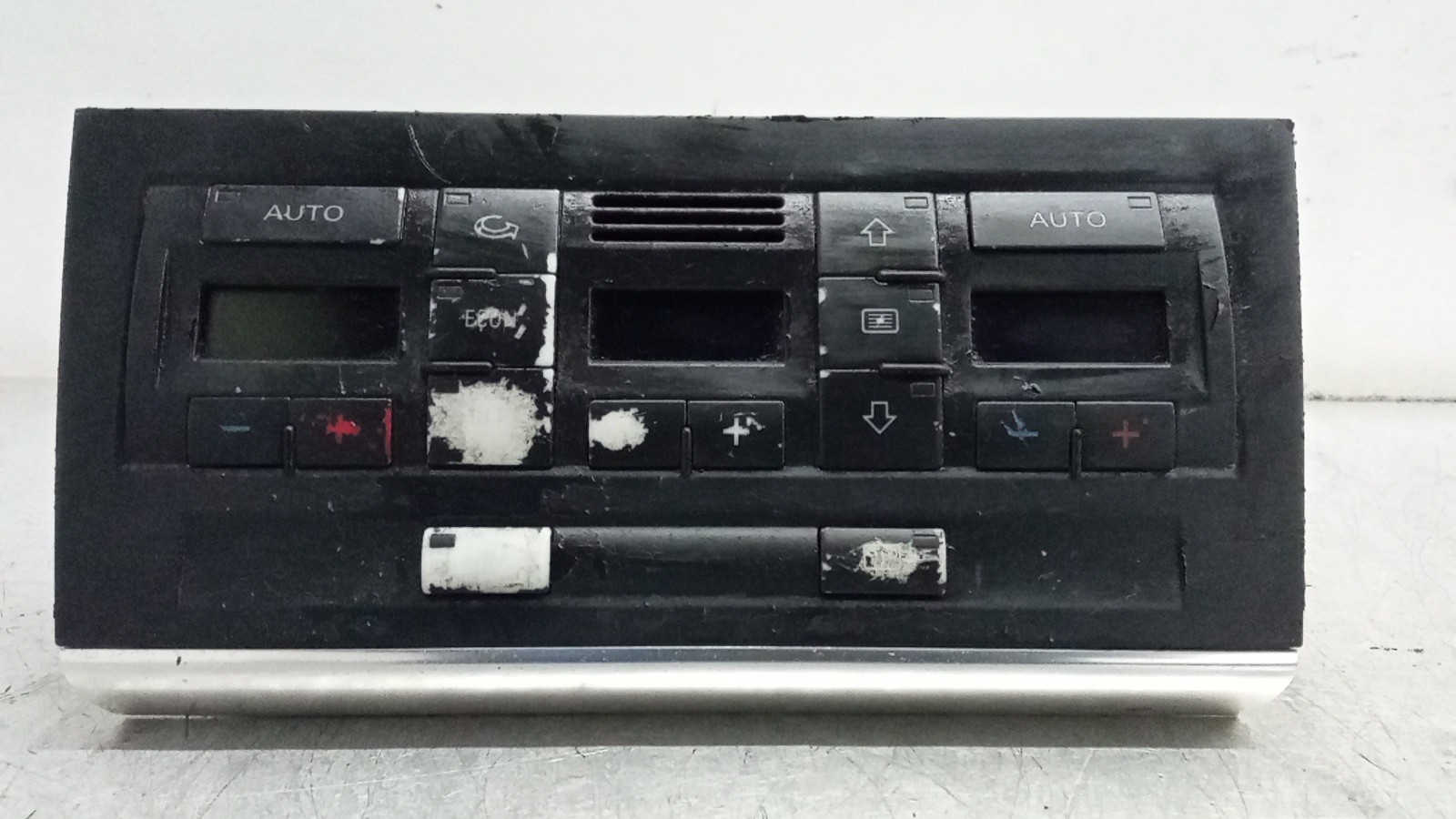 Commande Chauffage AUDI A4 (8E2, B6) | 00 - 05 Imagem-0