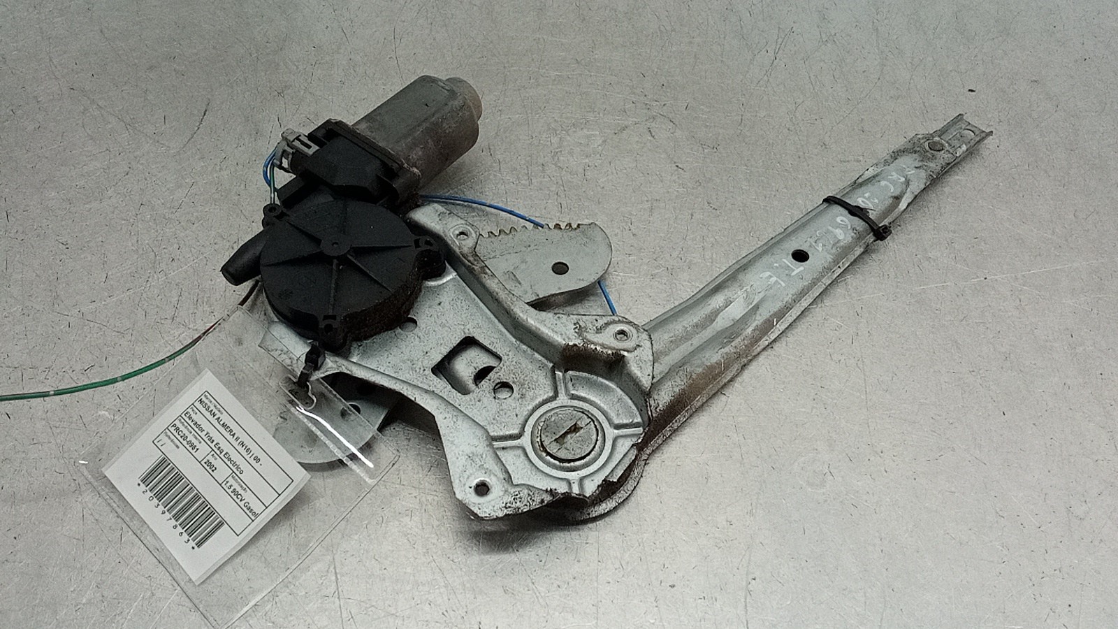 Lève-vitre arrière gauche életrique NISSAN ALMERA II (N16) | 00 - 