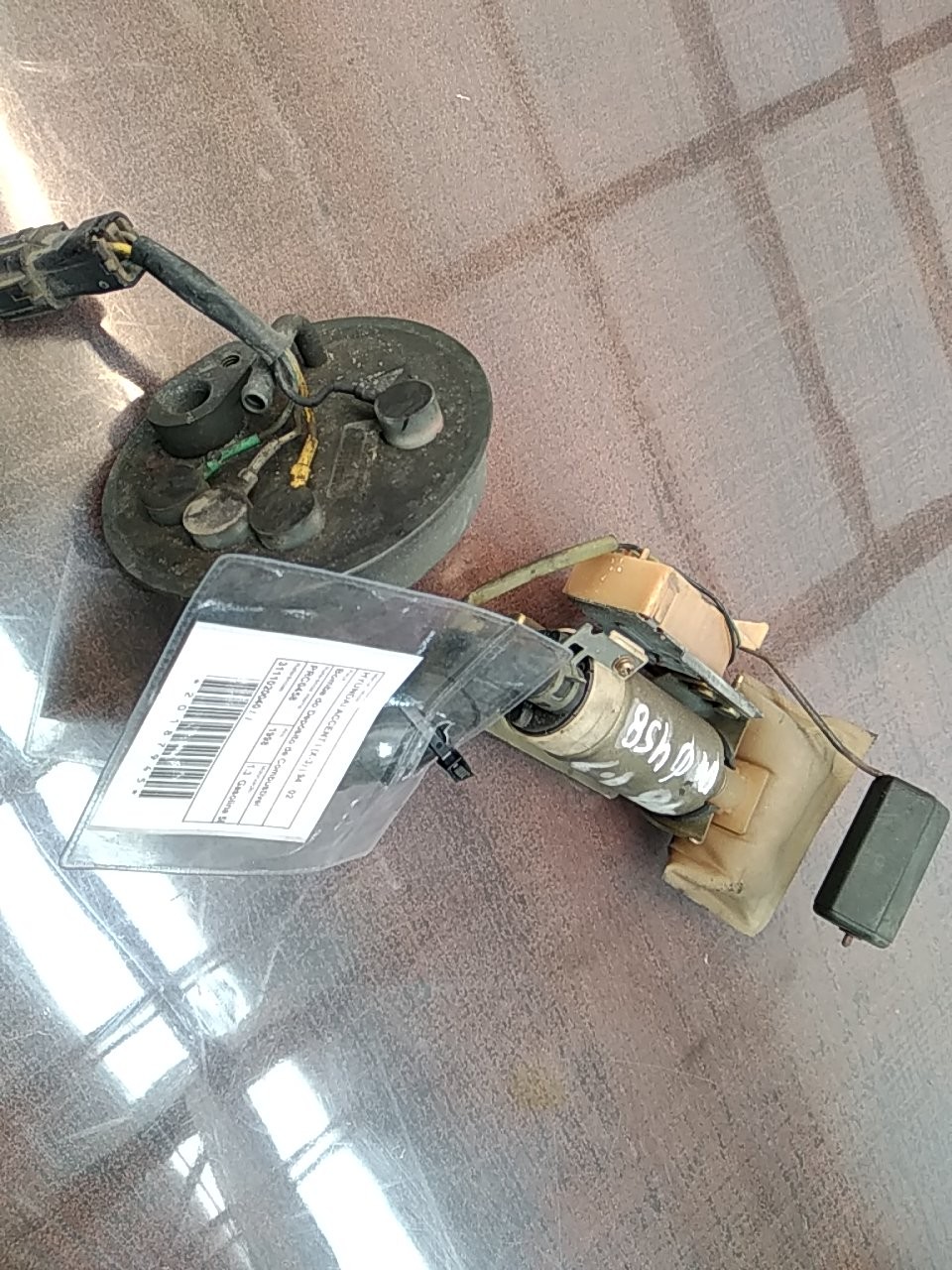 Pompe à carburant électrique HYUNDAI ACCENT I (X-3) | 94 - 02 Imagem-0