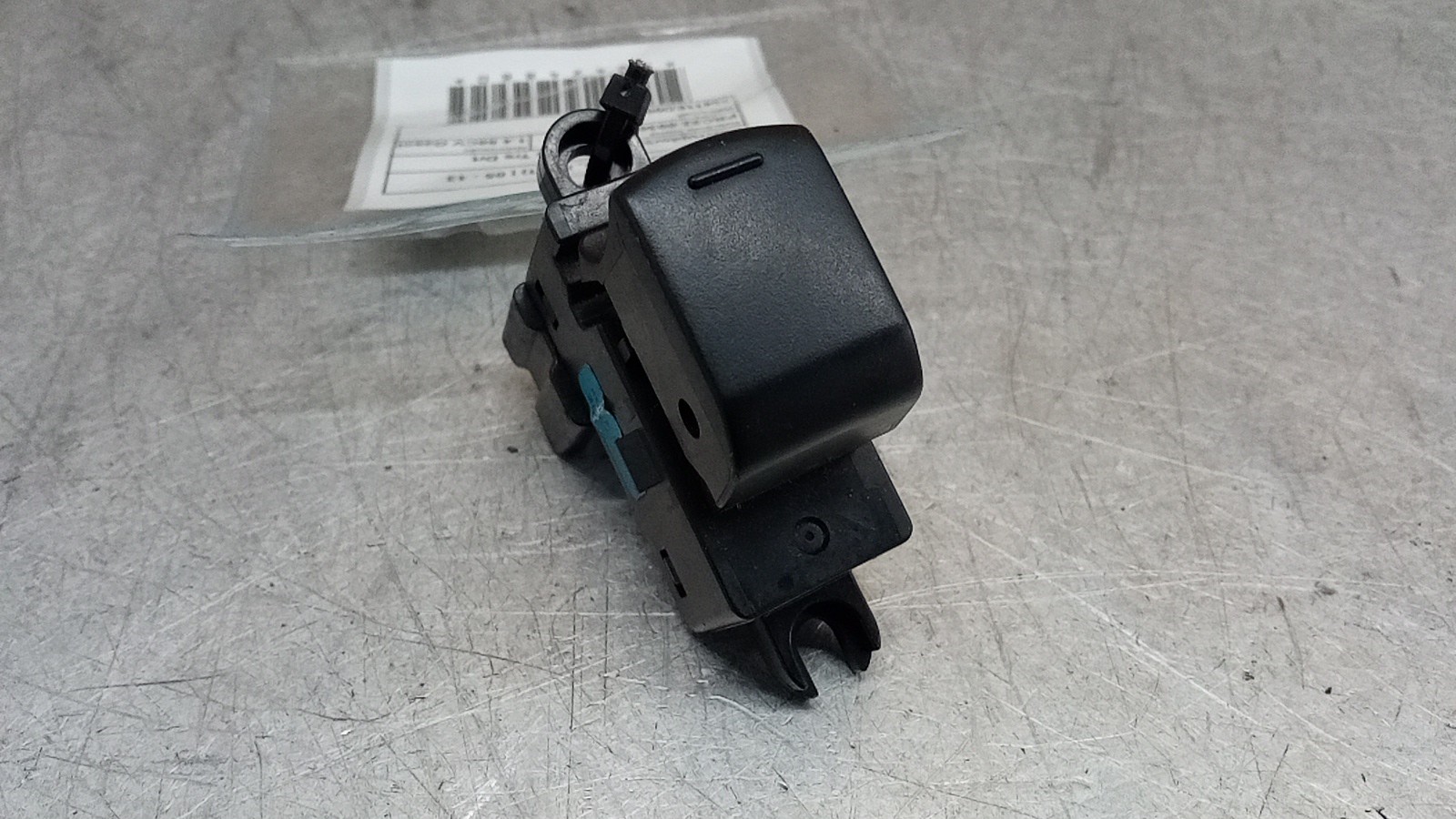 Right rear window switch NISSAN NOTE (E11, NE11) | 05 - 13