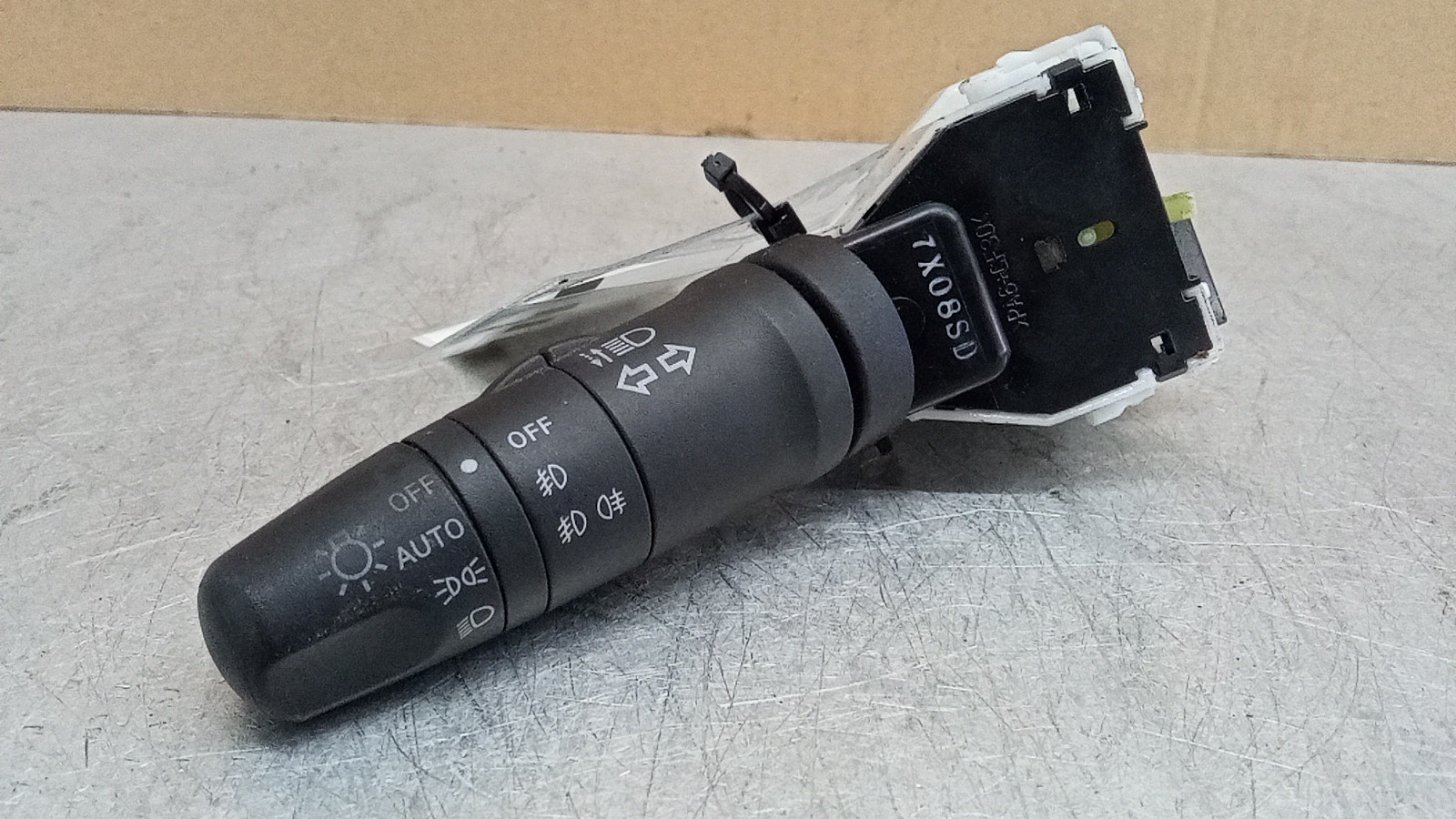 Indicator switch NISSAN NOTE (E11, NE11) | 05 - 13