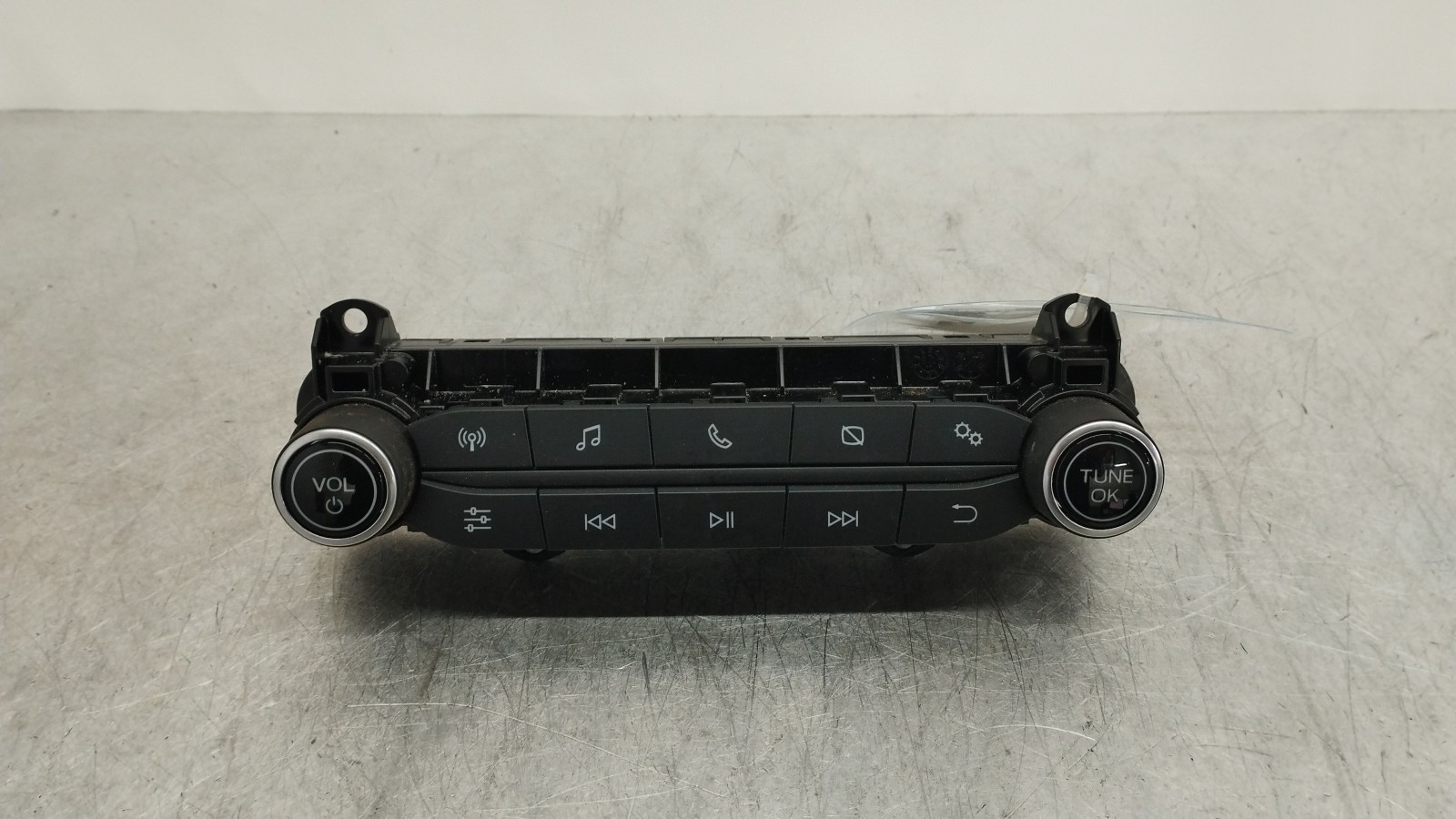 Commutateur multifonctions FORD FIESTA VII | 17 - 