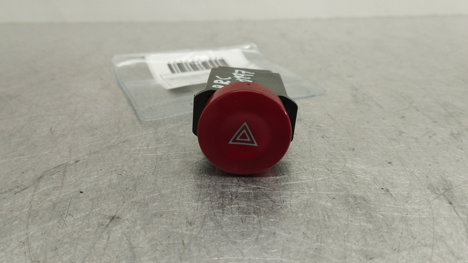 Interruptor 4 Piscas CHEVROLET AVEO / KALOS três volumes (T250, T255) | 05 - 