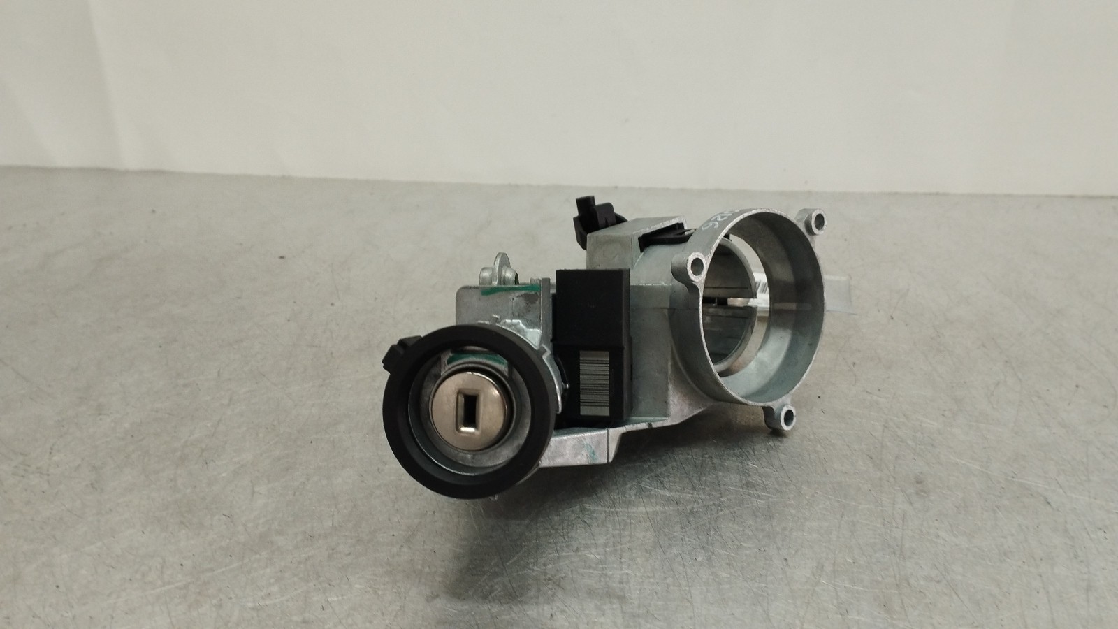 Frankberg Moteur Essuie-Glace Pare-Brise 4 Pôles Compatible Opel Corsa D S07 2006-2014