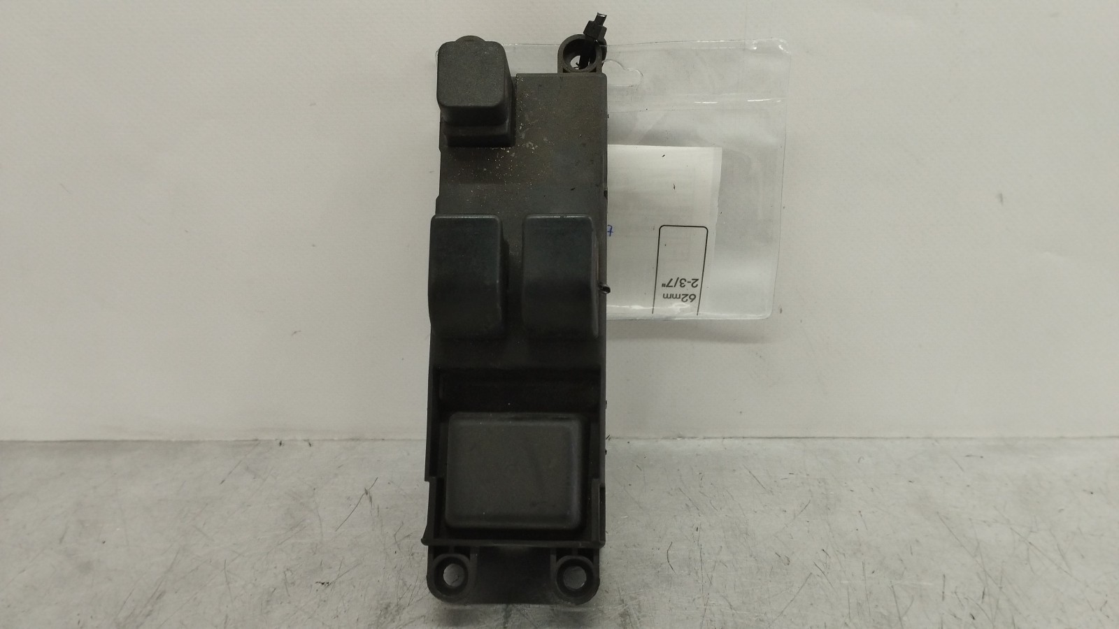 Interrupteur de vitre avant gauche NISSAN MICRA II (K11) | 92 - 07