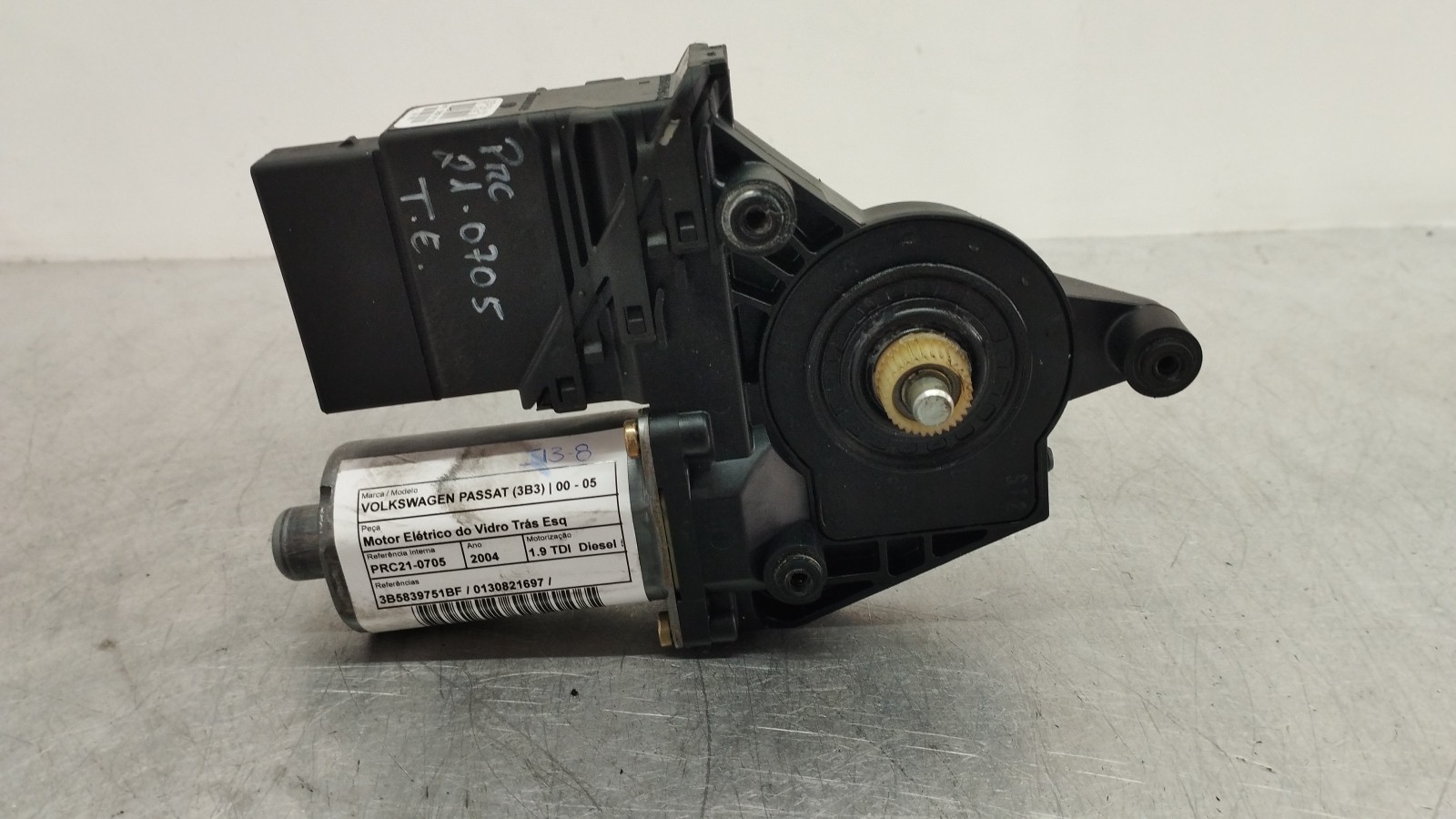 Rear Left Window Electrical Motor VOLKSWAGEN PASSAT (3B3) | 00 - 05
