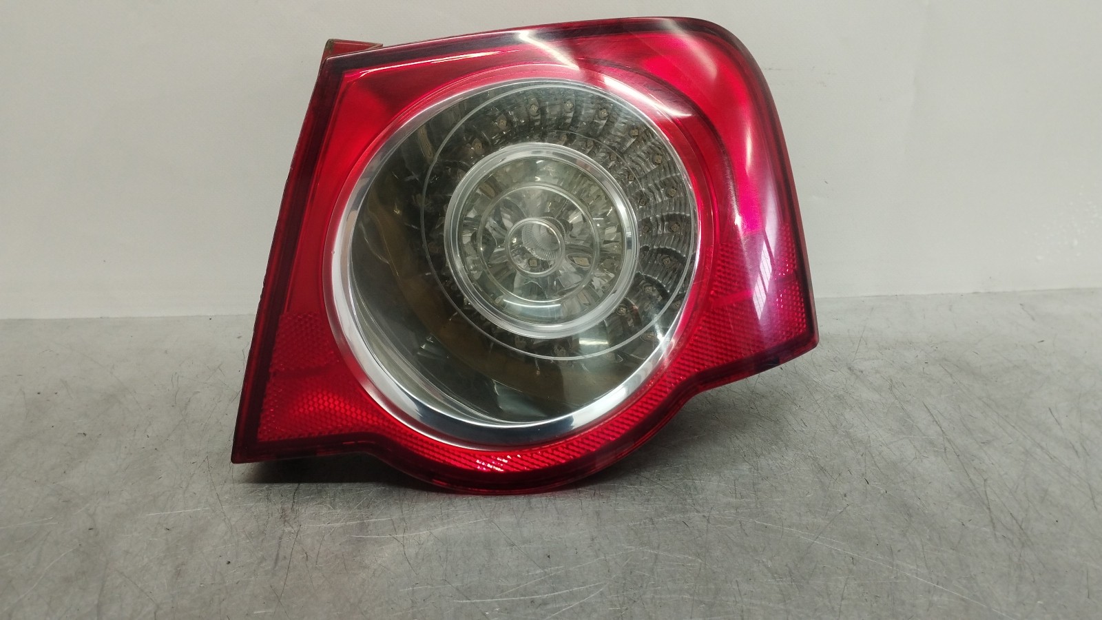 Farolim Stop Dto VOLKSWAGEN PASSAT (3C2) | 05 - 10