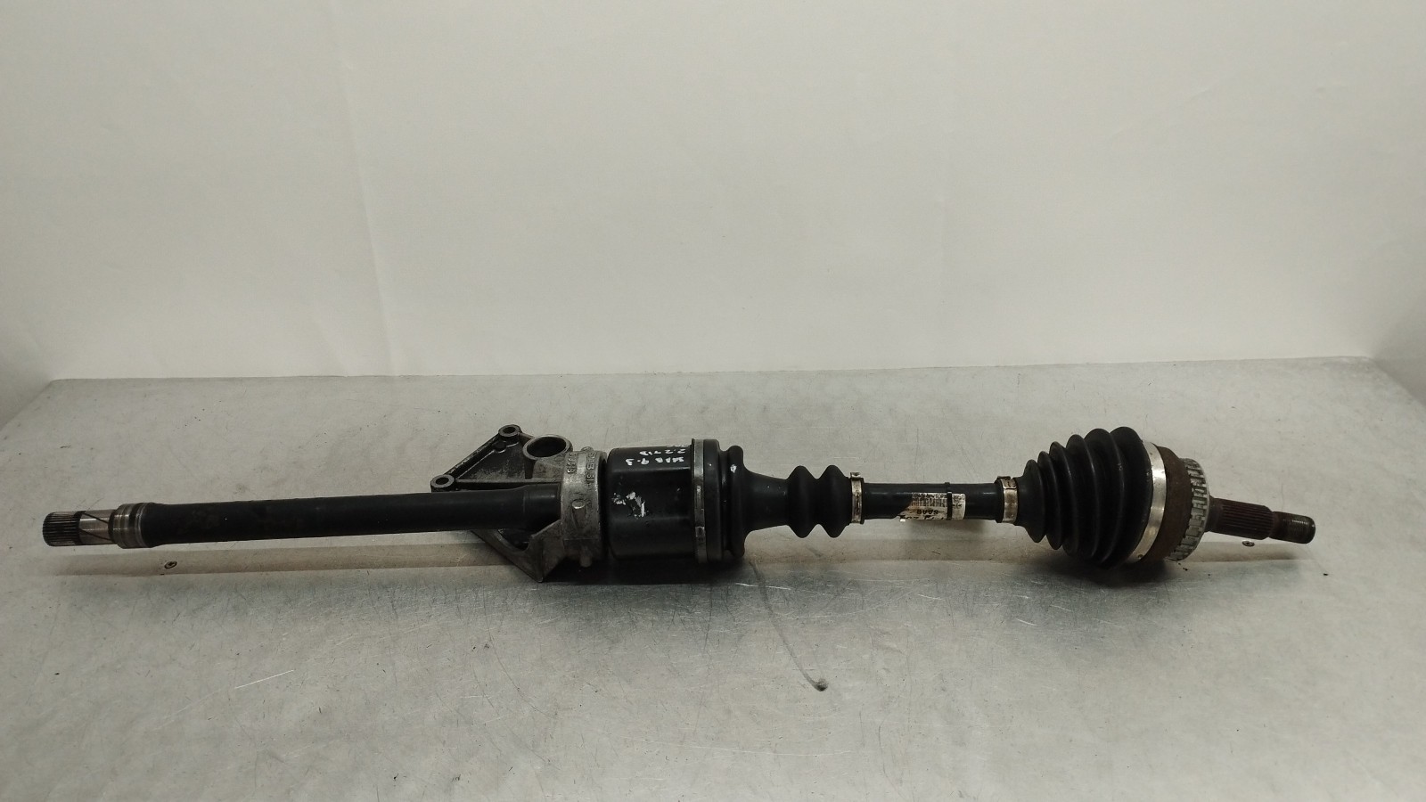 Right front driveshaft SAAB 9-3 (YS3D) | 98 - 03