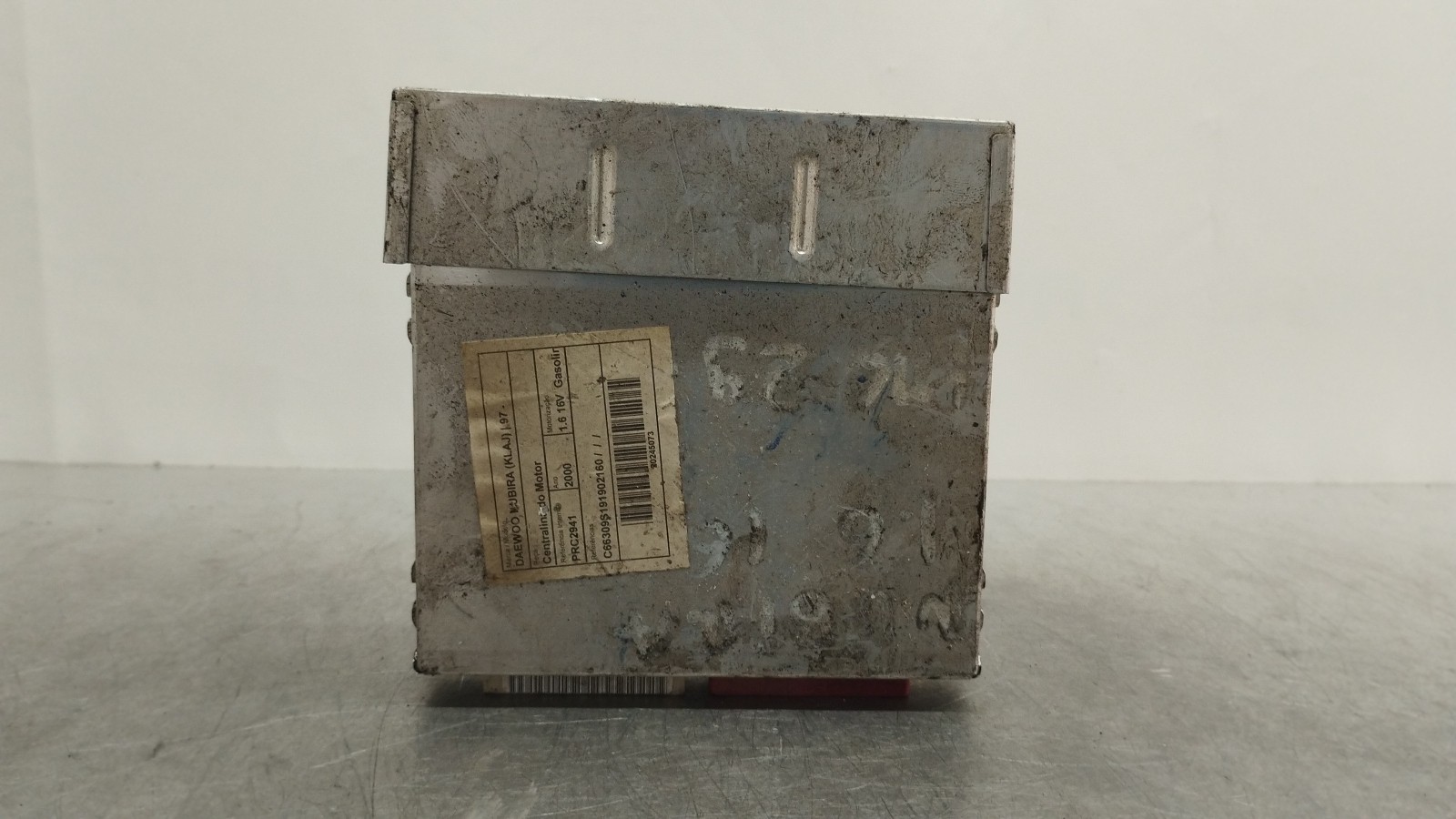 Calculateur moteur DAEWOO NUBIRA (J100) | 97 - 