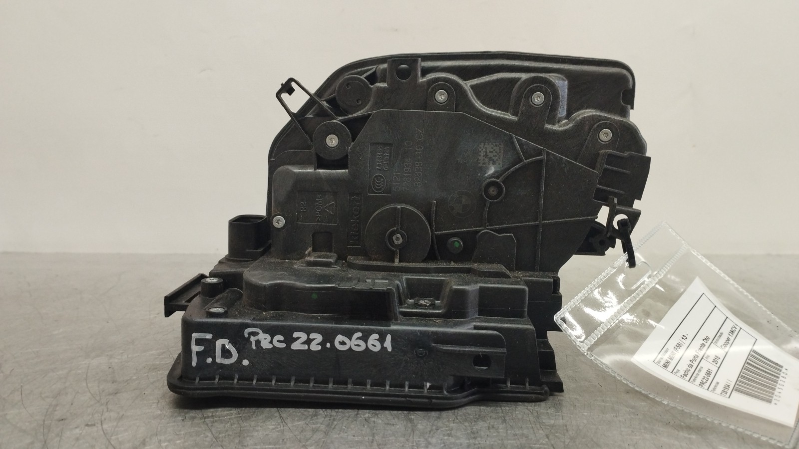 Serrure de porte avant droite MINI MINI (F56) | 13 - 
