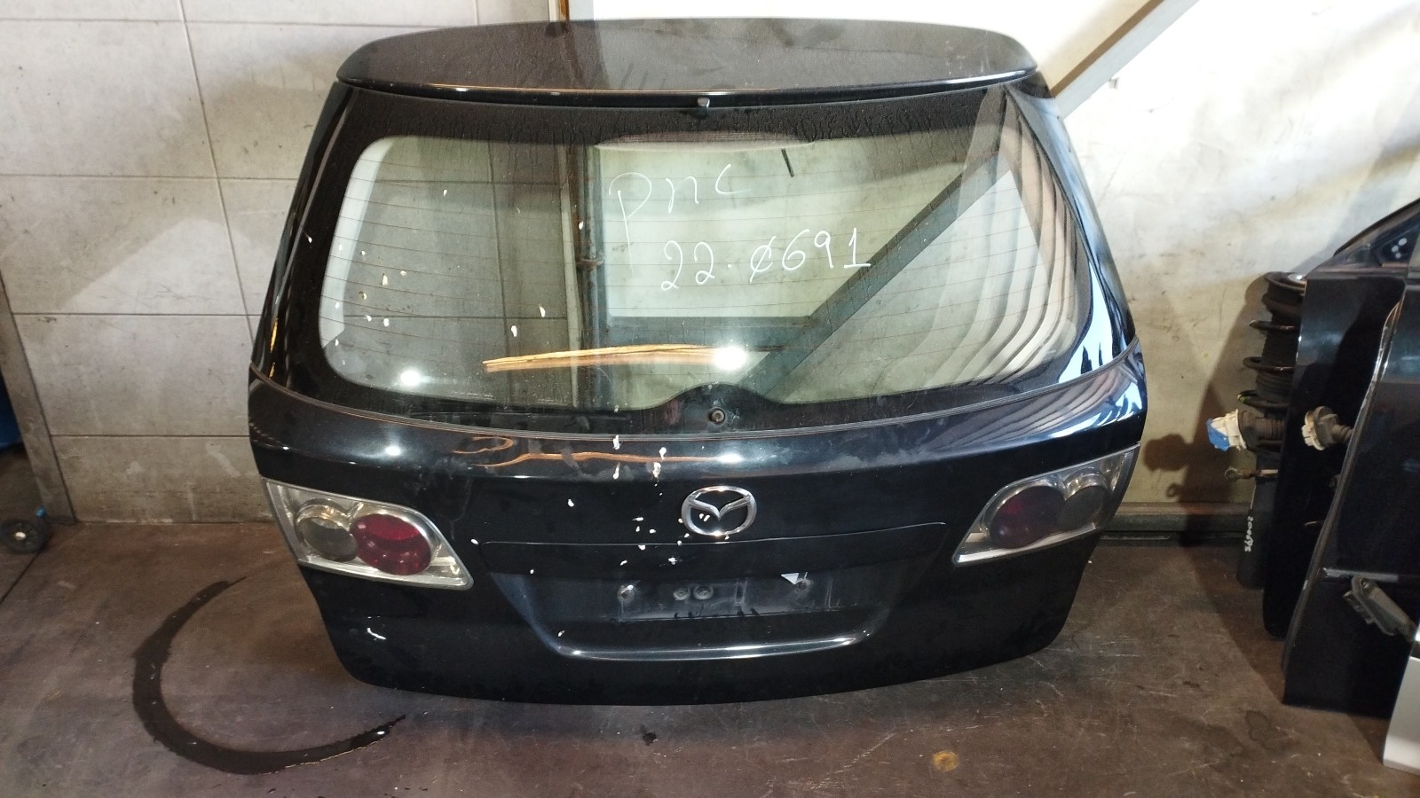 Coffre MAZDA 6 Station Wagon (GY) | 02 - 08