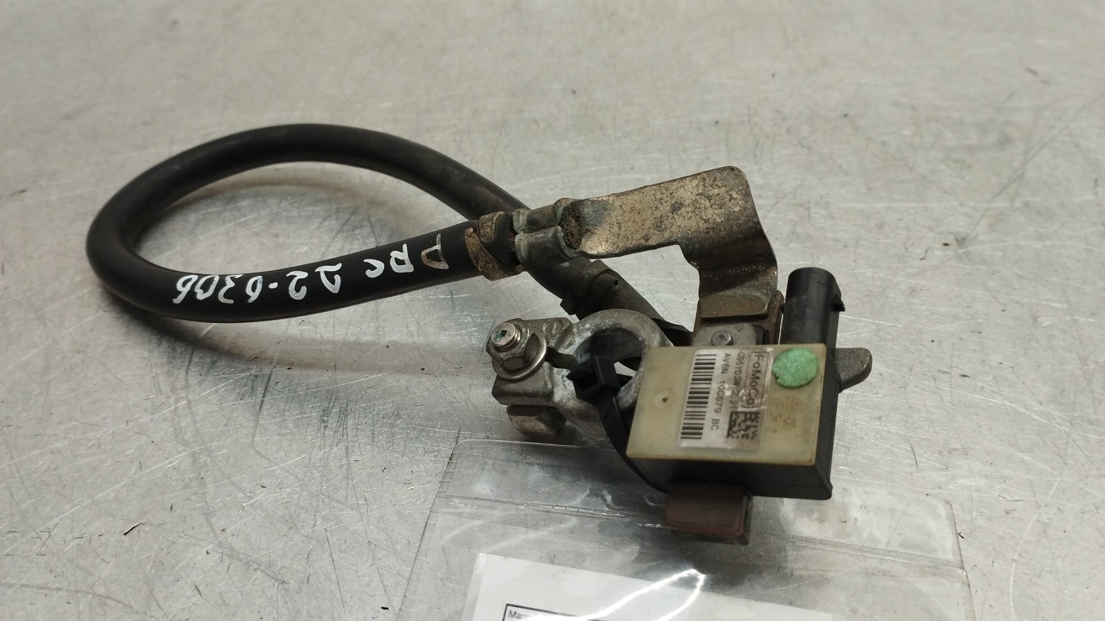 Borne négative de la batterie FORD FOCUS III Turnier | 10 - 