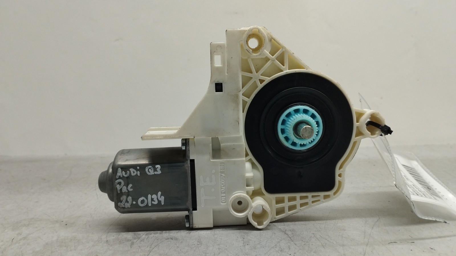 Rear Left Window Electrical Motor AUDI Q3 (8UB, 8UG) | 11 - 18