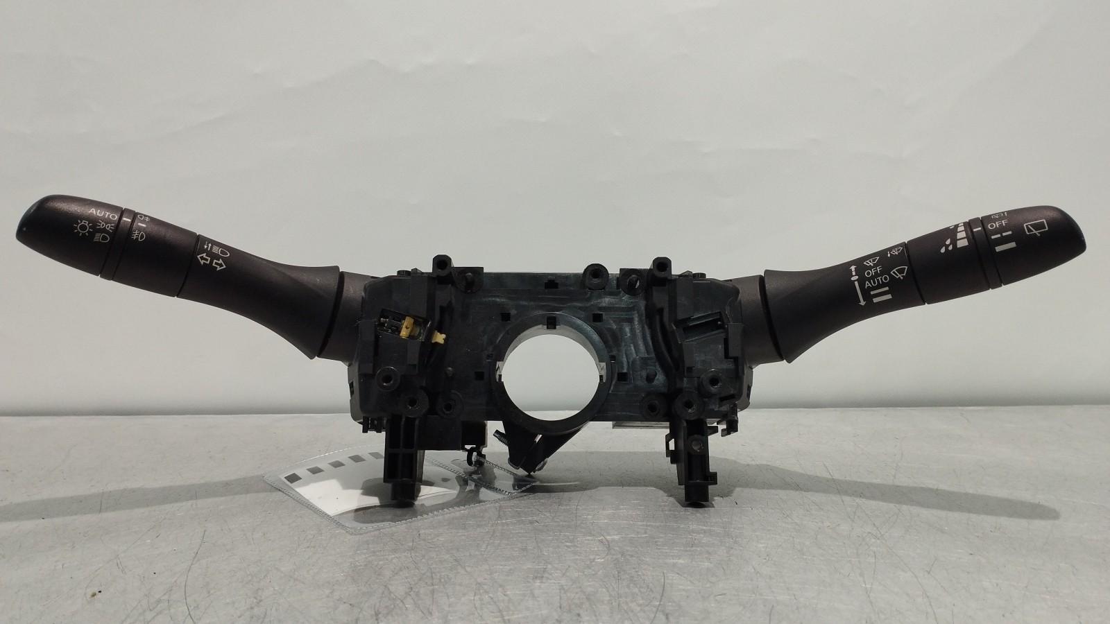 Commutateur de clignotant NISSAN MICRA V (K14) | 16 - 