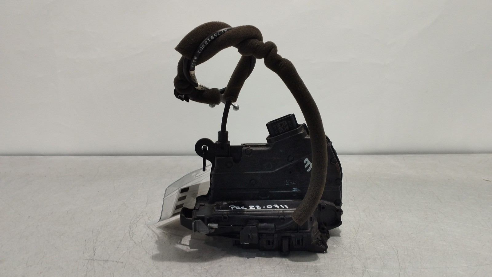 Serrure de porte arriere gauche NISSAN MICRA V (K14) | 16 - 