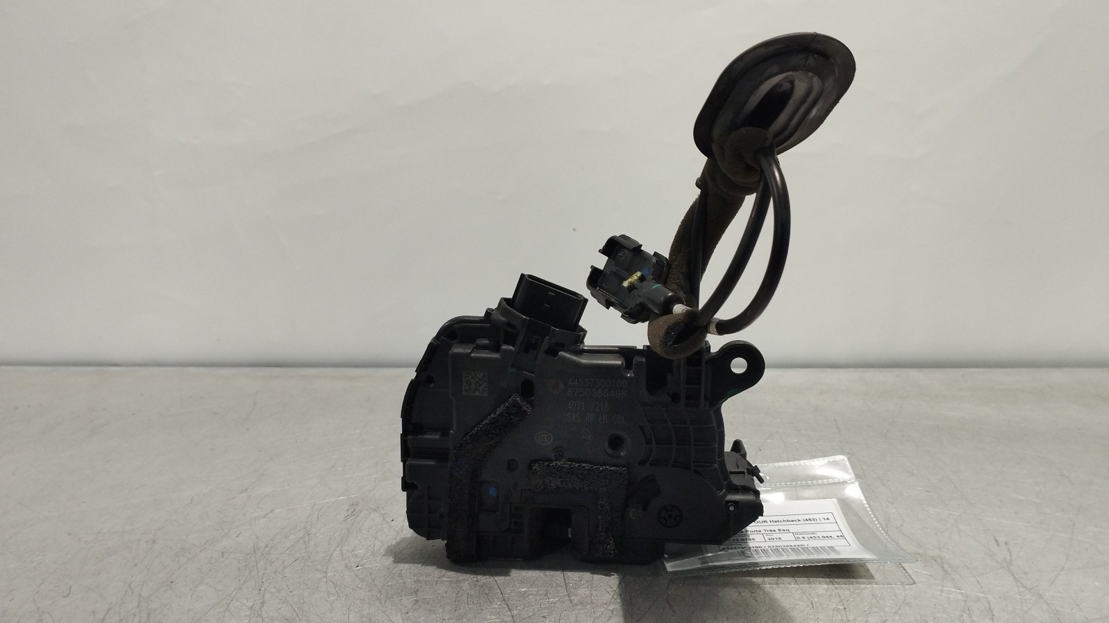 Fecho da Porta Tras Esq SMART FORFOUR Hatchback (453) | 14 -  Imagem-1