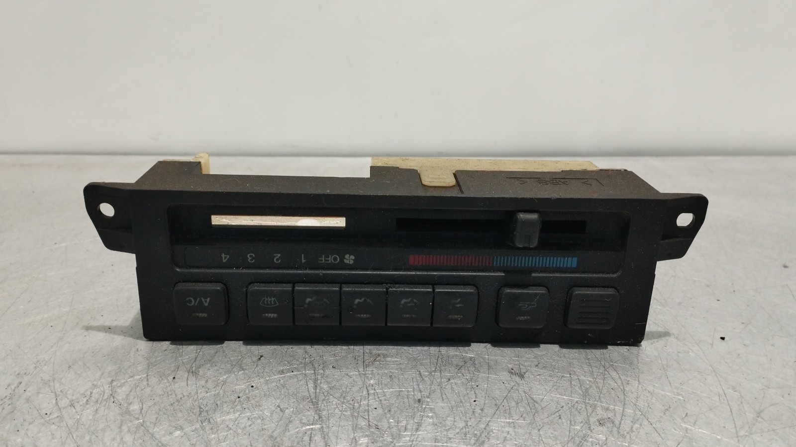Commande Chauffage MAZDA 323 F V (BA) | 94 - 98