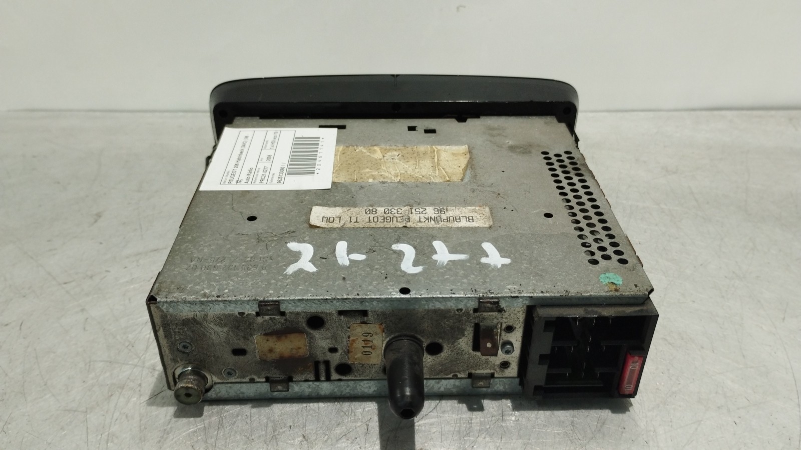 Auto Rádio PEUGEOT 206 Hatchback (2A/C) | 98 - 12 Imagem-1