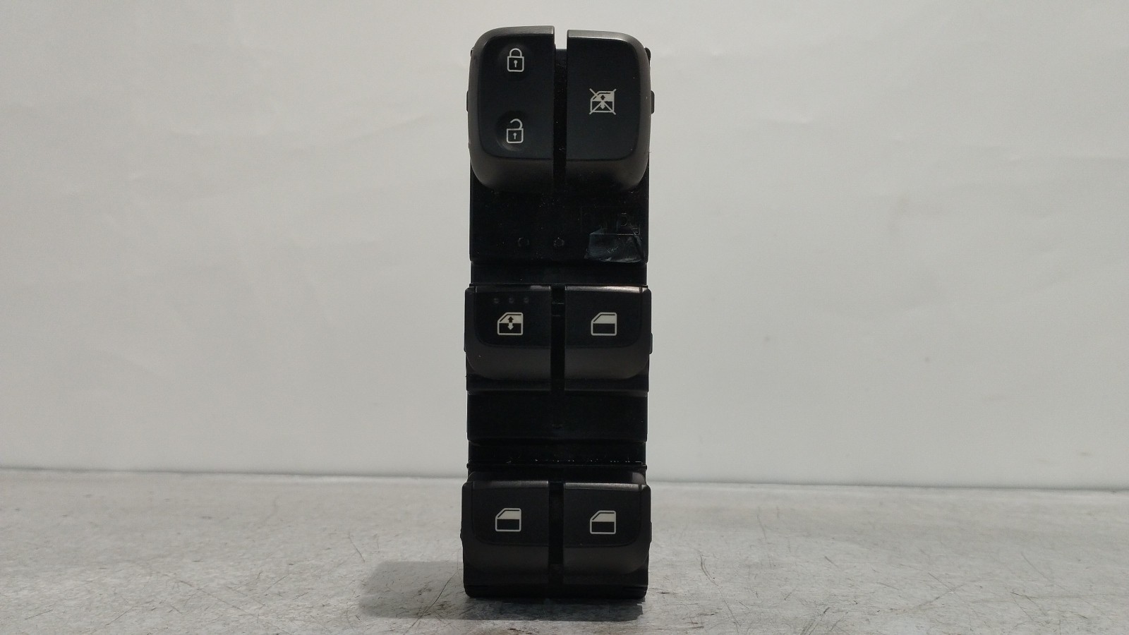 LUIBER Commande Interrupteur Leve Vitre Bouton De Commutation De Commande De Vitre Latérale De Fenêtre Électrique Pour Hyundai Ix35 2009-2015 OEM NO.93570-2S1509P Interrupteur Lève-vitre électrique