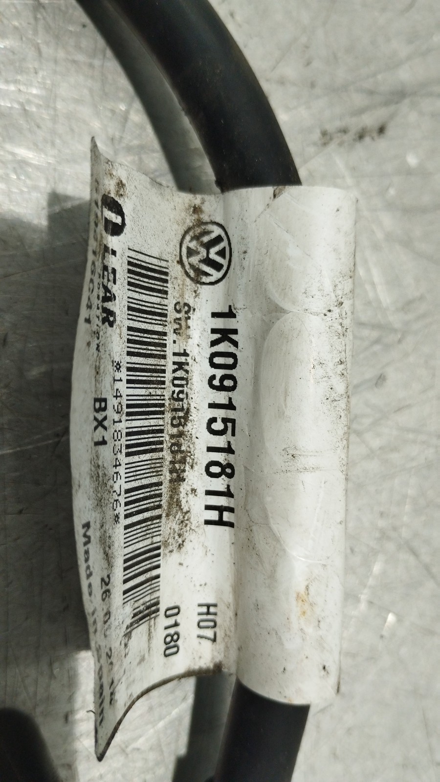 Borne négative de la batterie VOLKSWAGEN TIGUAN (5N_) | 07 - 18 Imagem-1