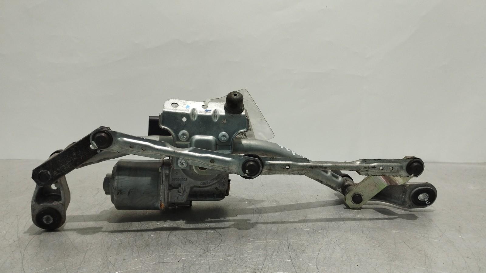 Moteur d´essuie glace avant FORD FIESTA VII | 17 - 