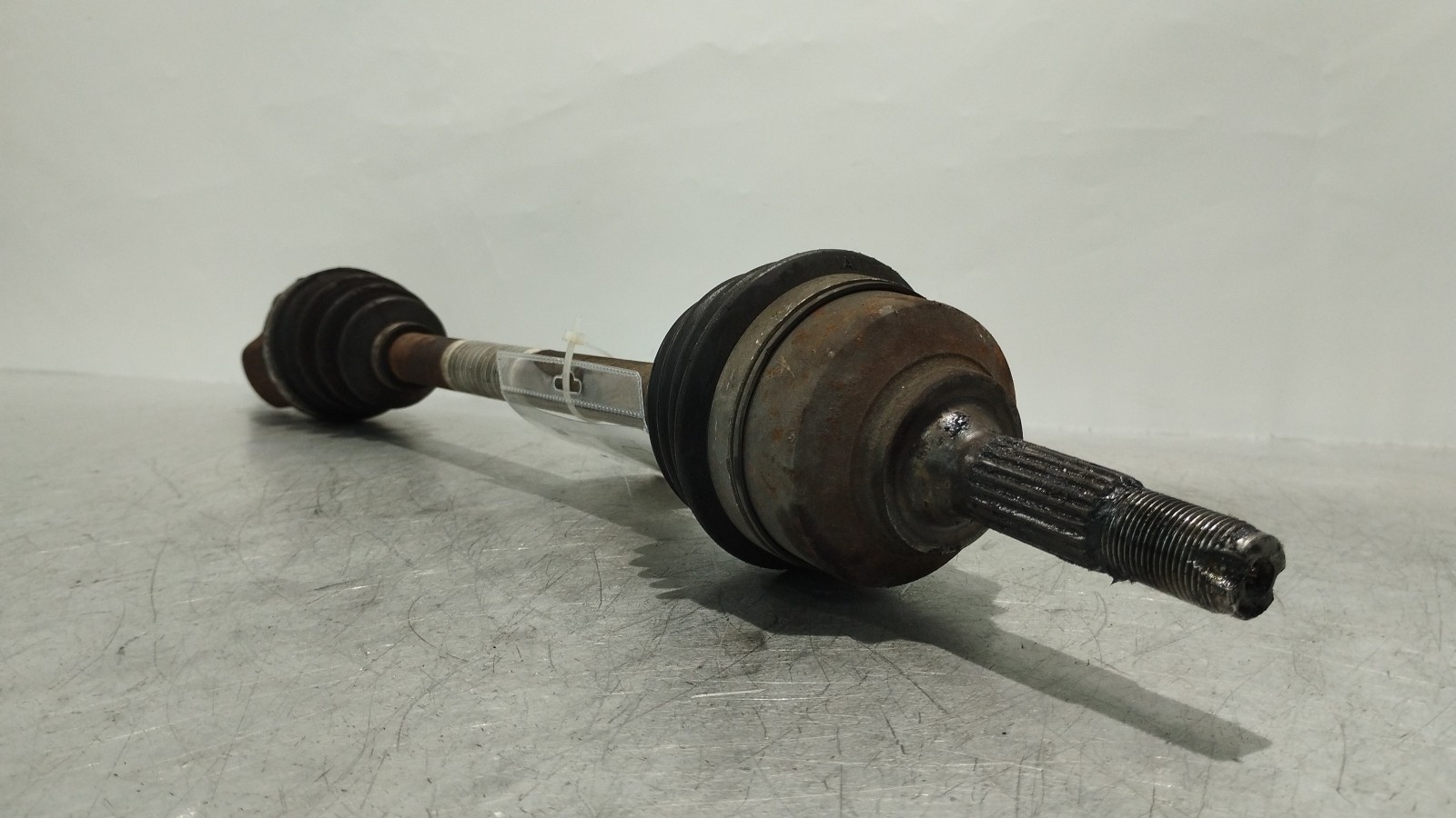 Arbre de transmission avant gauche PEUGEOT 208 I (CA_, CC_) | 12 -  Imagem-1