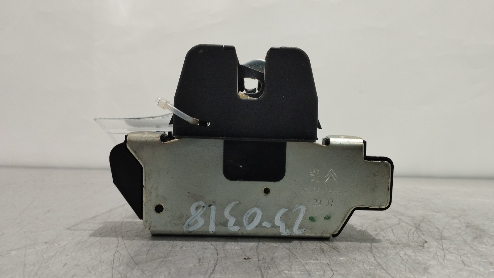 Serrure Coffre PEUGEOT 208 II (UB_, UP_, UW_, UJ_) | 19 -  Imagem-1