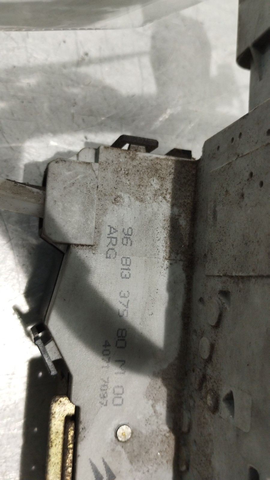 Cierre Puerta Trasera Izq PEUGEOT 407 (6D_) | 04 - 11 Imagem-3