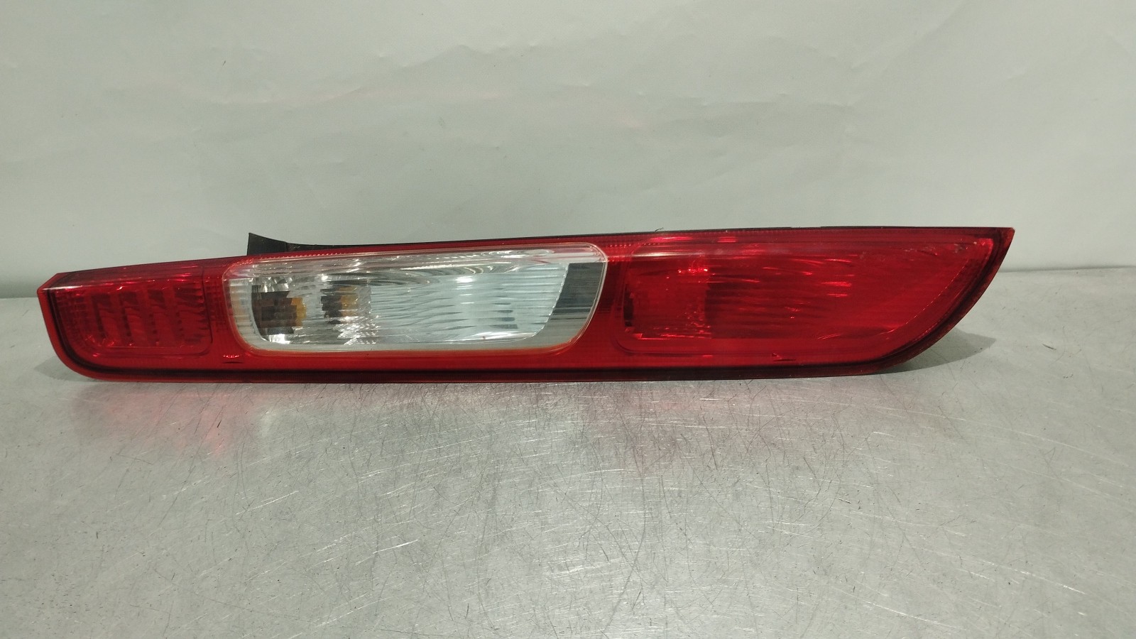 Farolim Stop Esq FORD FOCUS II (DA_, HCP, DP) | 04 - 13