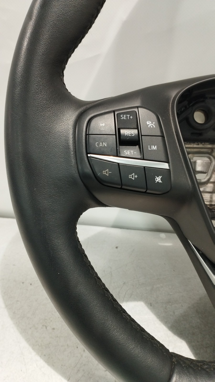 Volante FORD FOCUS IV (HN) | 18 -  Imagem-1