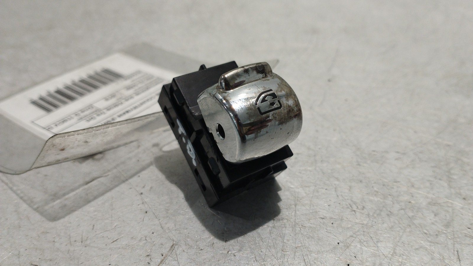 Interrupteur de vitre arrière droite MINI MINI COUNTRYMAN (F60) | 16 - 