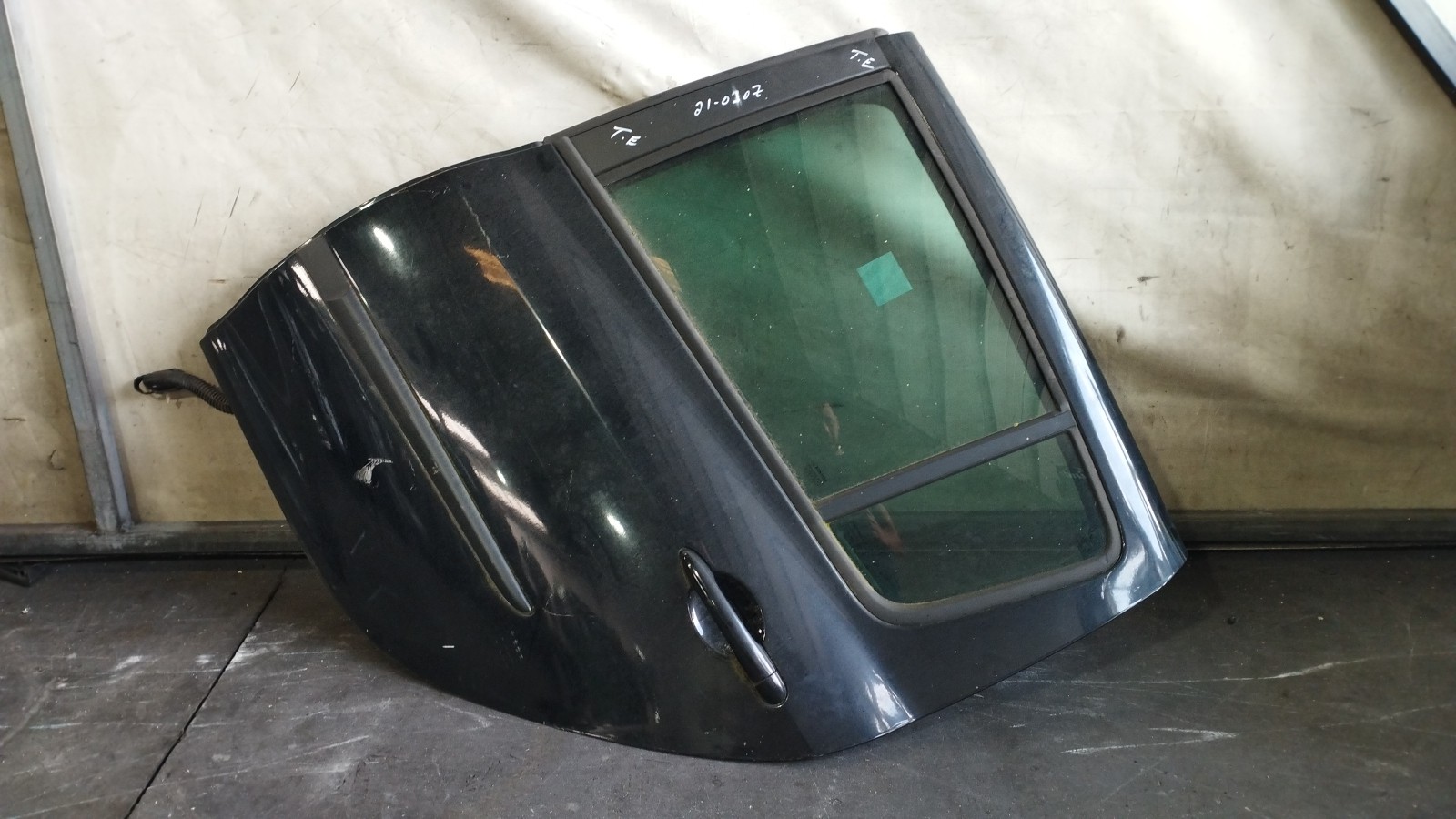 Porta Tras Esq RENAULT CLIO III (BR0/1, CR0/1) | 05 - 