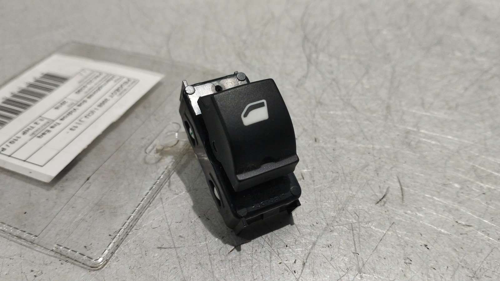 Interruptores dos Vidros Tras Esq PEUGEOT 2008 I (CU_) | 13 - 