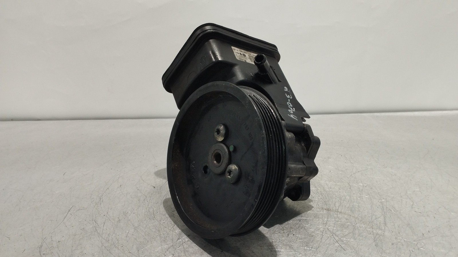 Steering pump BMW 5 Touring (E61) | 04 - 10