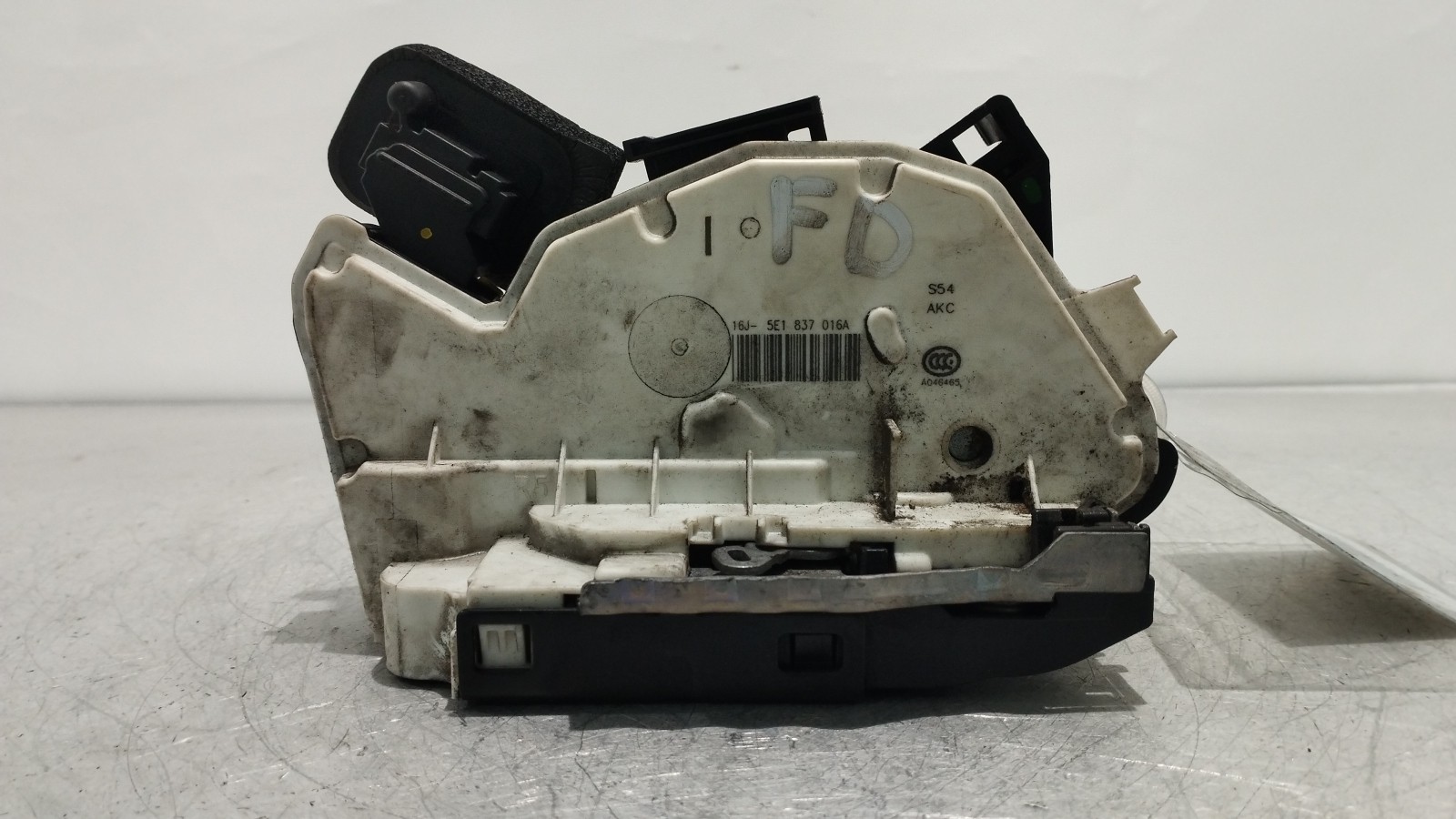 Front right lock SKODA RAPID (NH3) | 12 - 