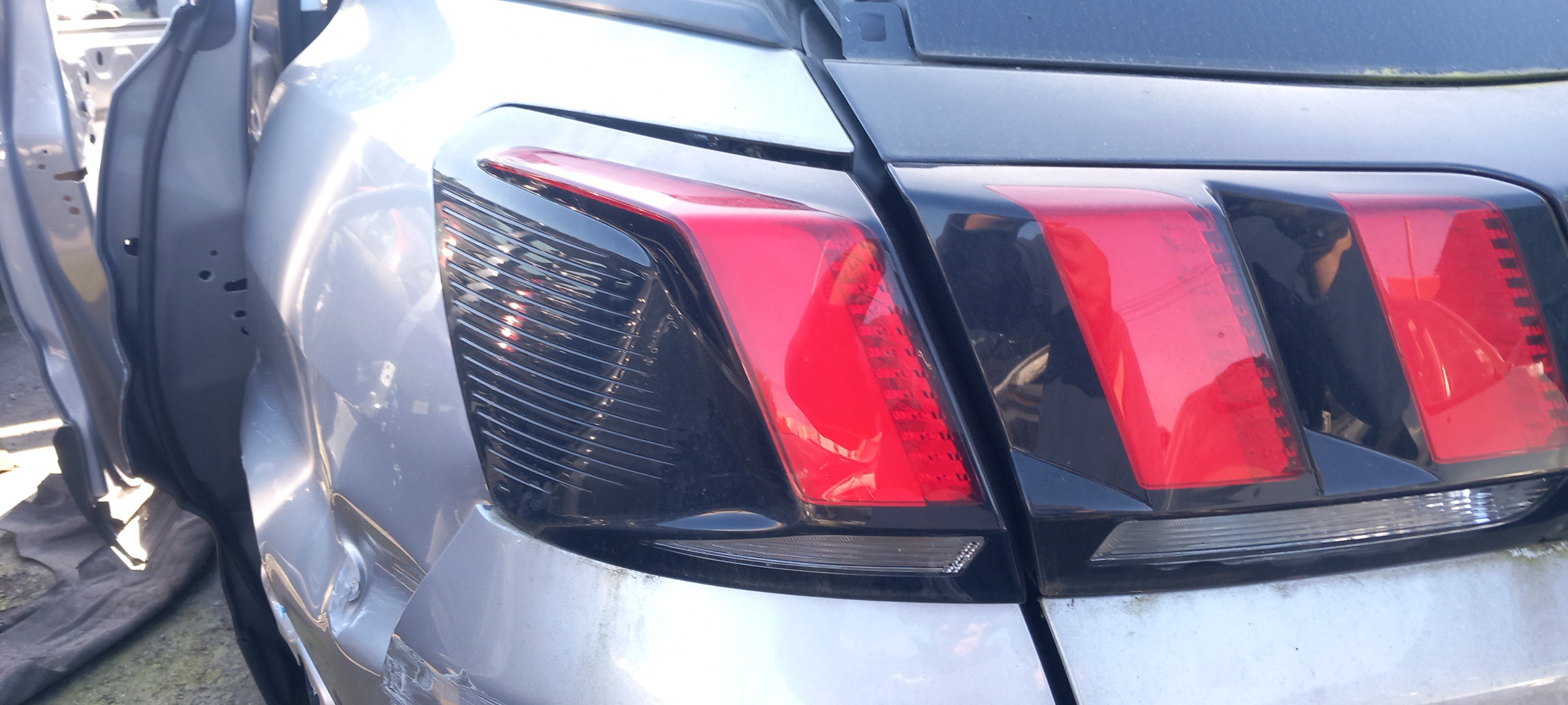 Farolim Stop Esq PEUGEOT 3008 SUV (M_) | 16 -  Imagem-1