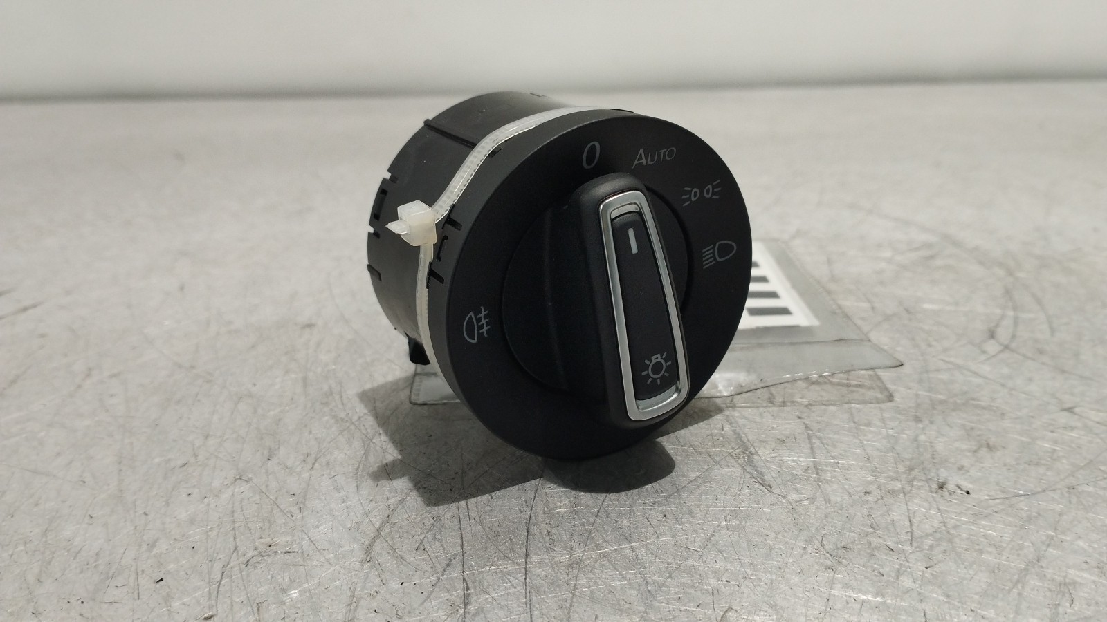 Commande de phare VOLKSWAGEN POLO (6R1, 6C1) | 09 - 