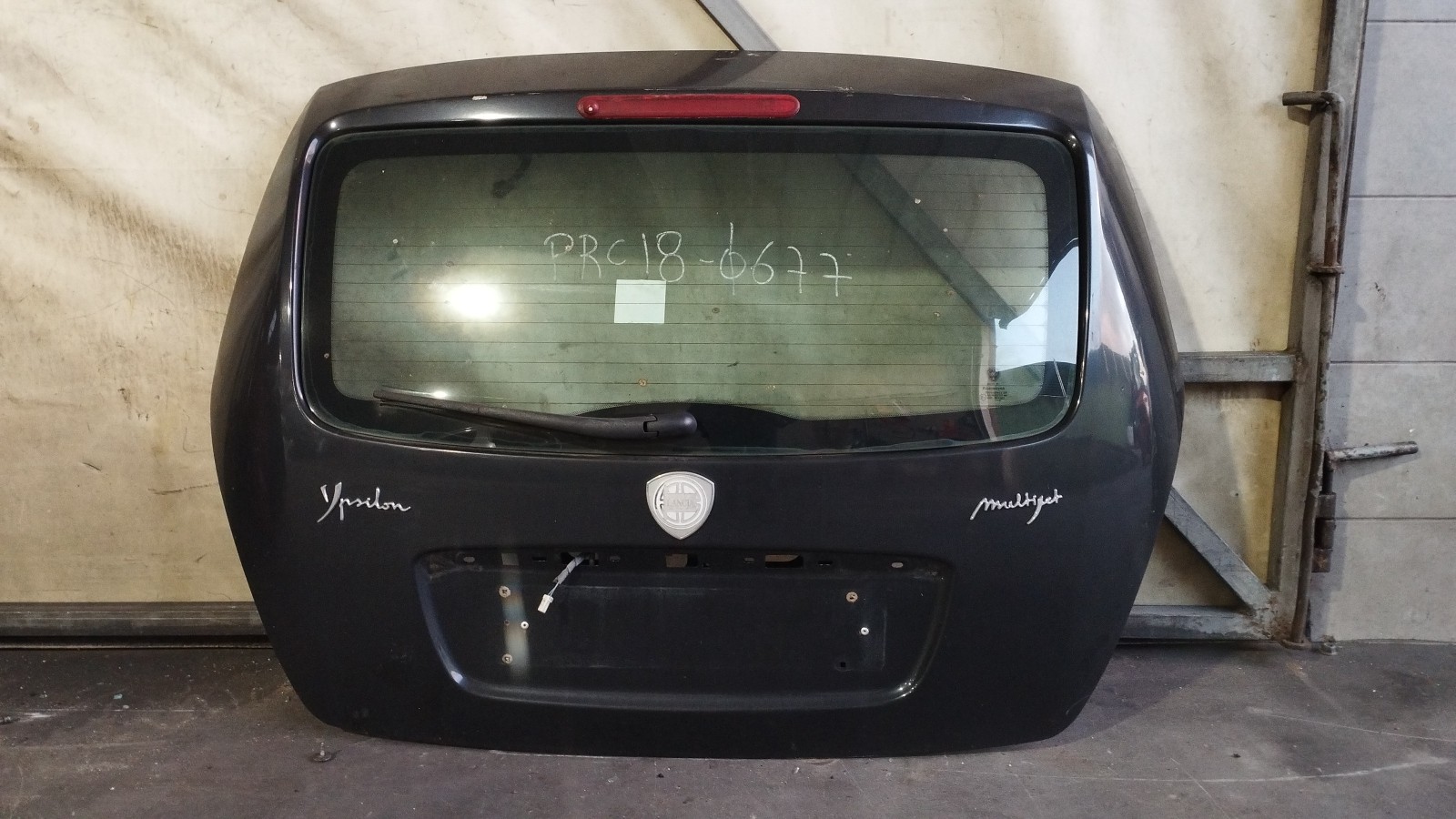 Tailgate LANCIA YPSILON (843_) | 03 - 11