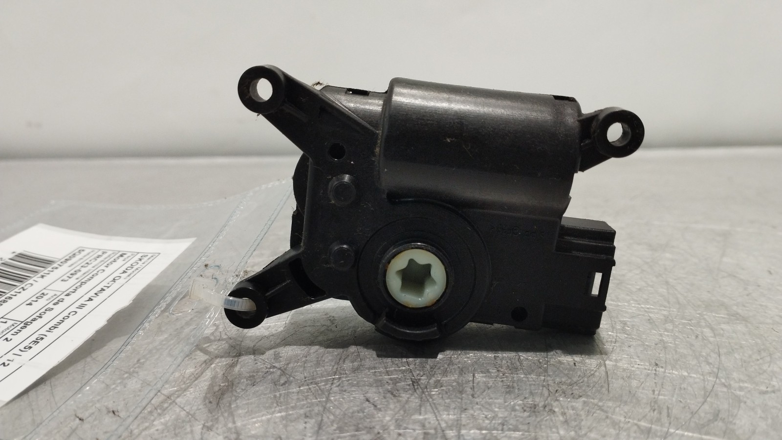 Moteur / Actionneur de volet de climatisation SKODA OCTAVIA III Combi (5E5) | 12 - 