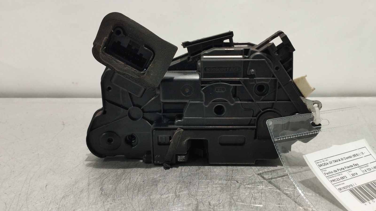 Serrure de porte avant gauche SKODA OCTAVIA III Combi (5E5) | 12 -  Imagem-1