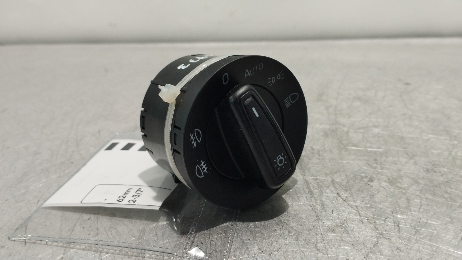 Interruptor das Luzes SKODA OCTAVIA III Combi (5E5) | 12 - 