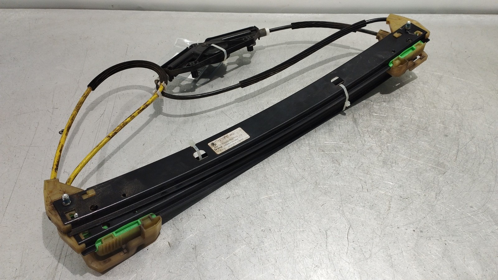 Lève-vitre avant droit électrique SKODA OCTAVIA III Combi (5E5) | 12 - 