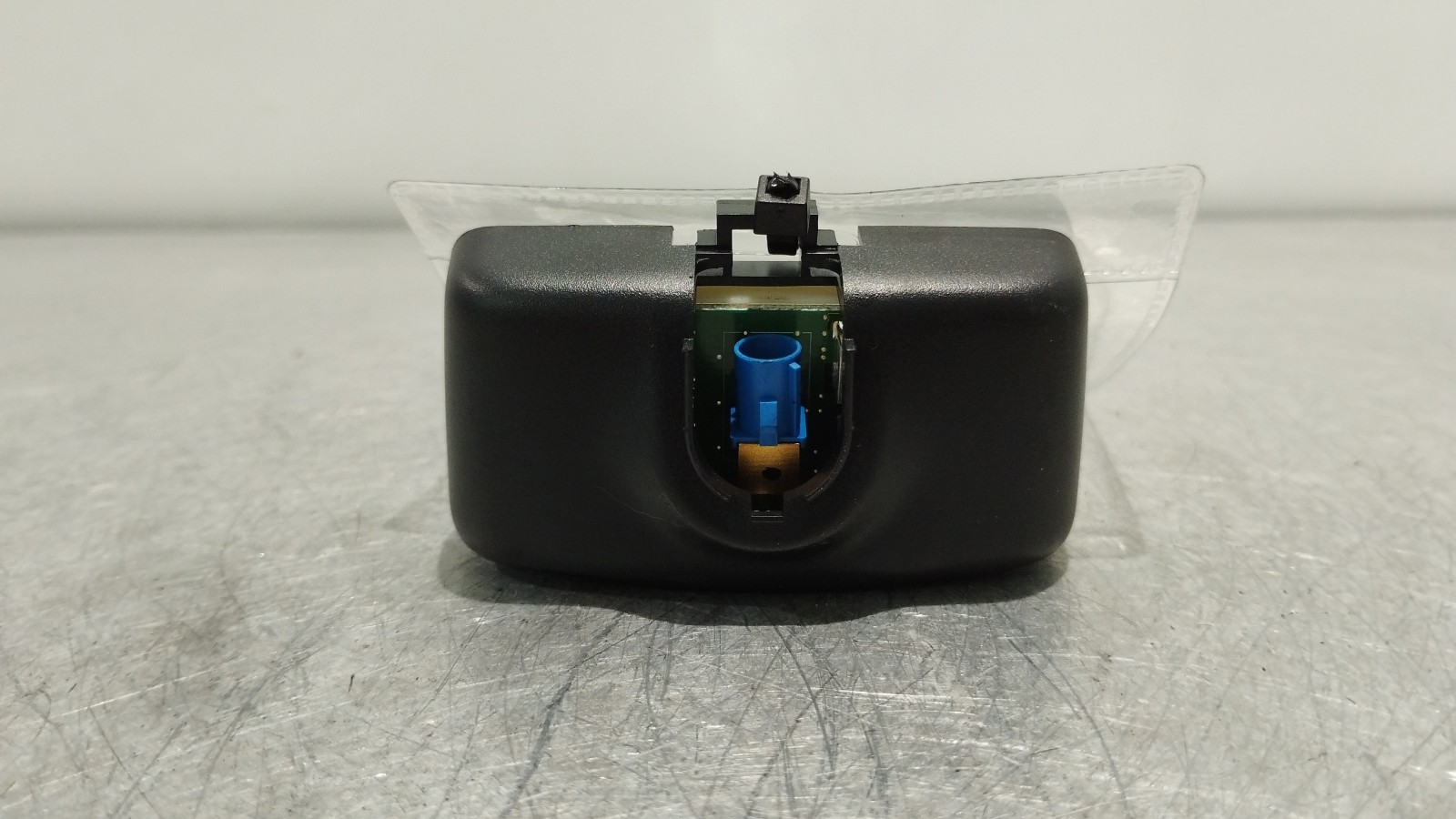 Módulo de Sintonizador GPS FORD KUGA II (DM2) | 12 - 