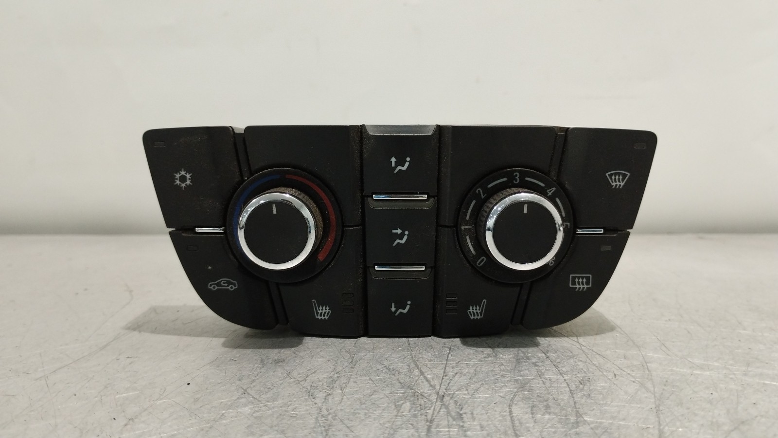 Mando climatizador OPEL ASTRA J (P10) | 09 - 15