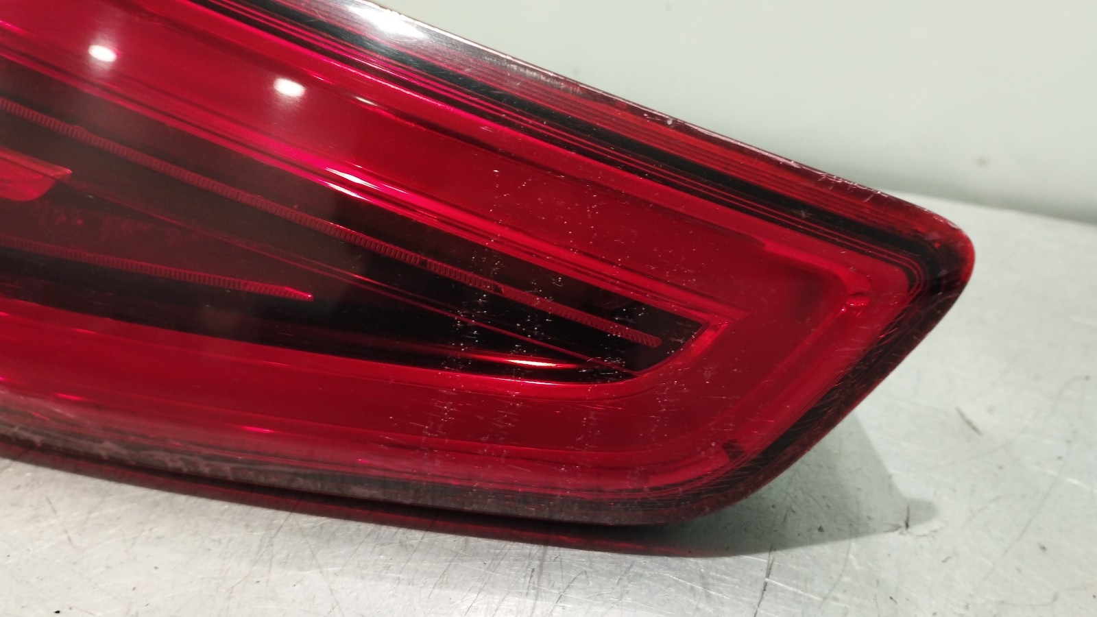 Farolim Stop da Mala Esq AUDI Q3 (8UB, 8UG) | 11 - 18 Imagem-1