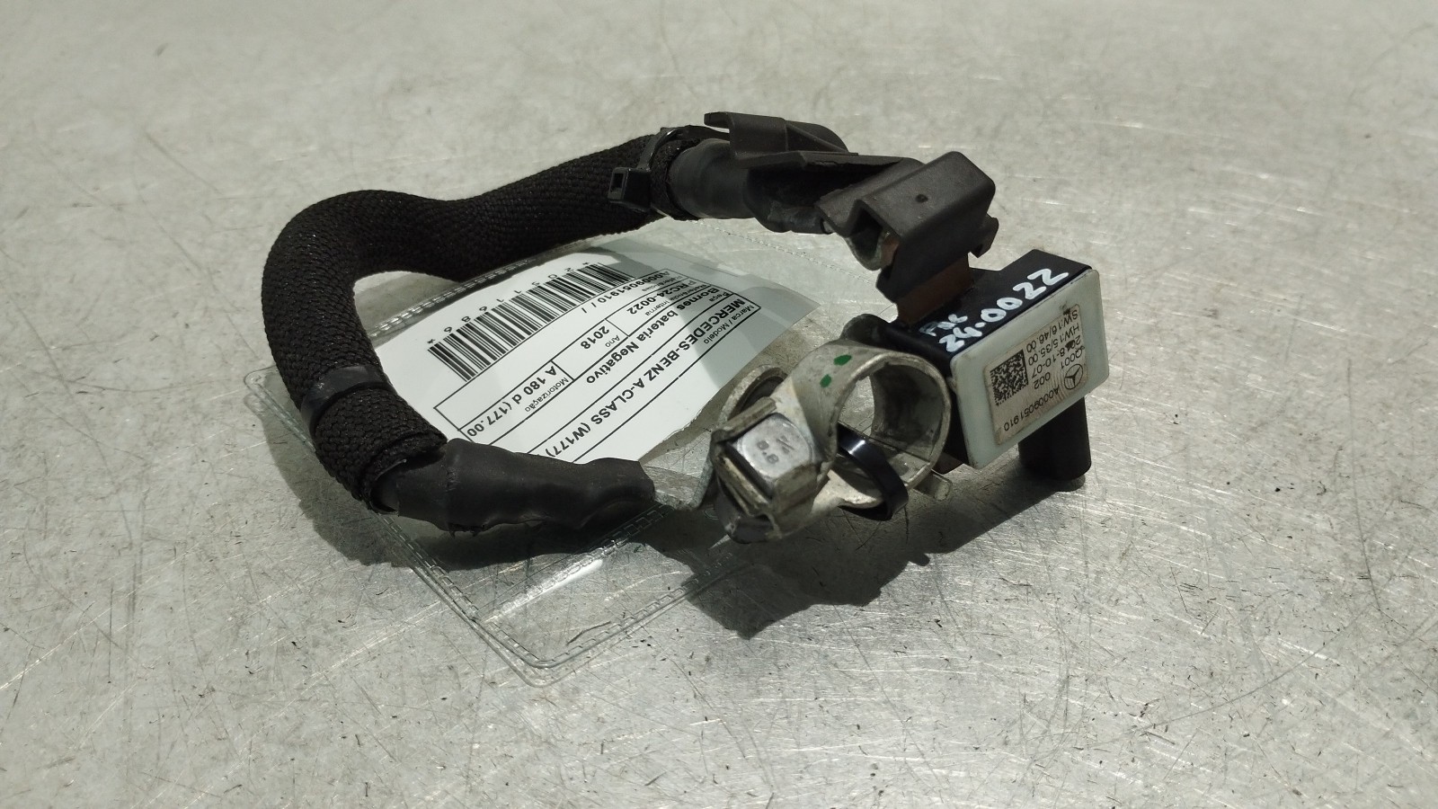 Borne négative de la batterie MERCEDES-BENZ A-CLASS (W177) | 18 - 